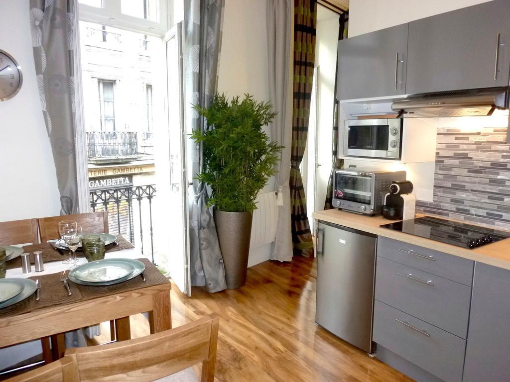 Appartement "Princesse Eleonore" - Centre Historique Bordeaux Chambre photo
